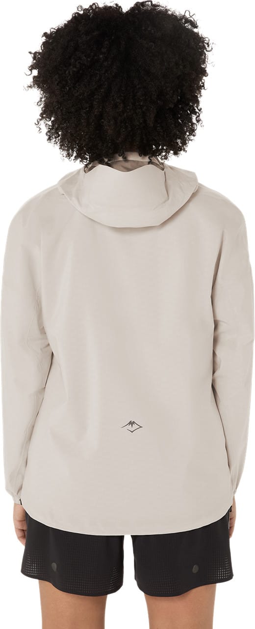 Asics Women's Fujitrail Elite Waterproof Jacket Cream Asics Asics Women's Fujitrail Elite Waterproof Jacket Cream Asics