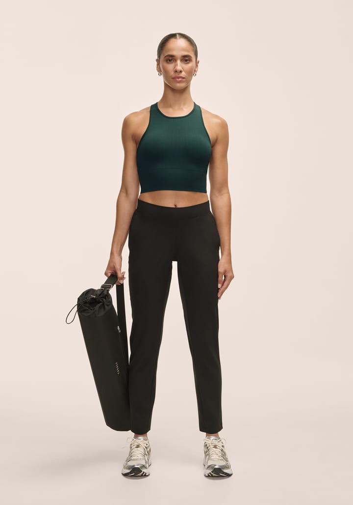 Casall Women's Classic Slim Woven Pants Black Casall