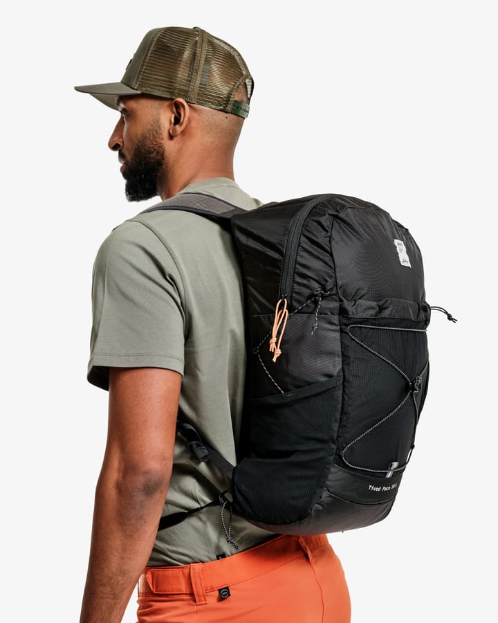 Lundhags Tived Pace 18 L Black Lundhags