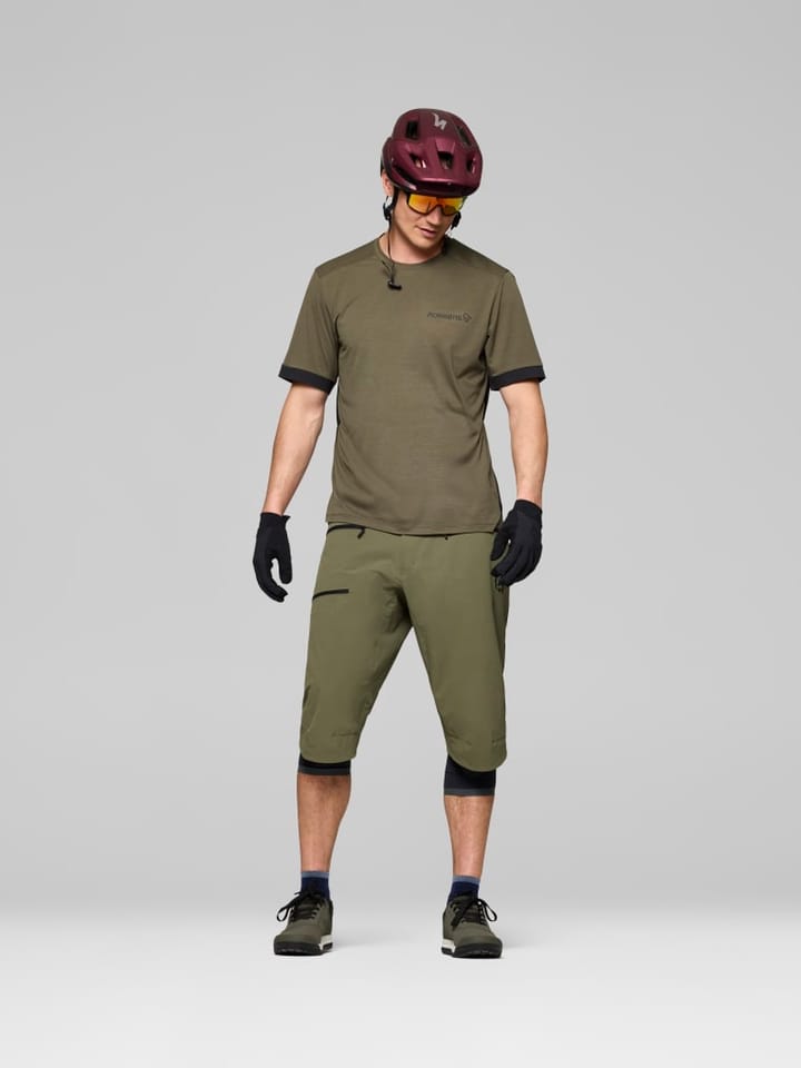 Norrøna Men's Fjørå Equaliser T-Shirt Olive Night/Caviar Black Norrøna