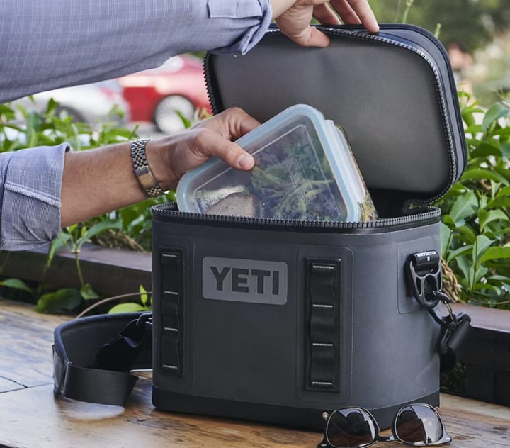 Yeti Hopper Flip 18 Cool Bag Classic Navy Yeti