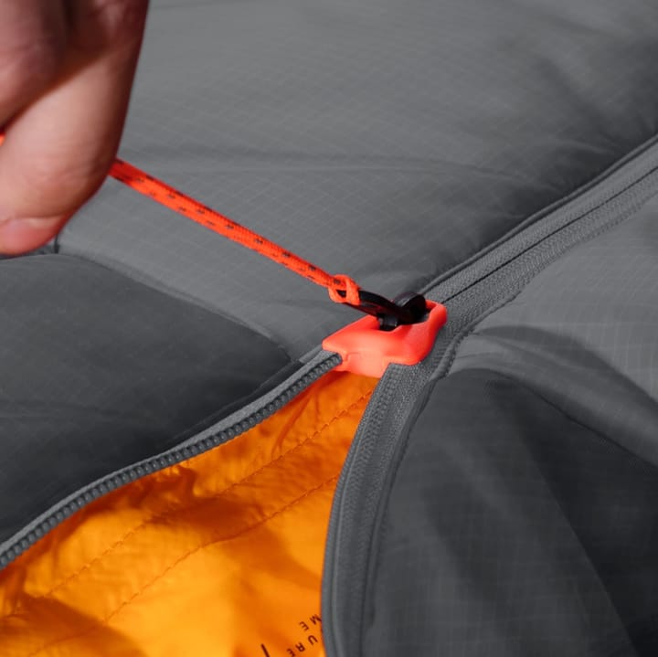 Mammut Protect Fiber Bag -18c Titanium L Mammut Mammut Protect Fiber Bag -18c Titanium L Mammut
