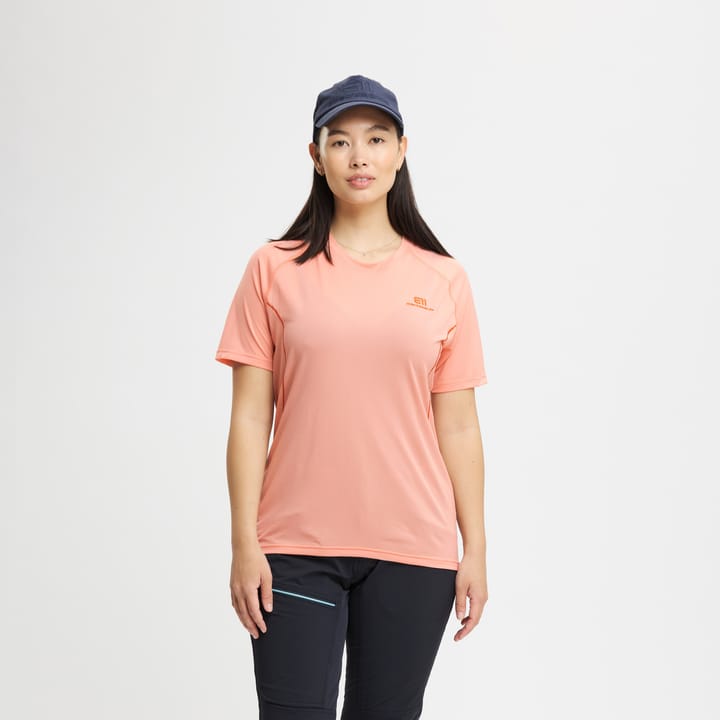 Elevenate Women's Skyward Tee Strawberry Elevenate