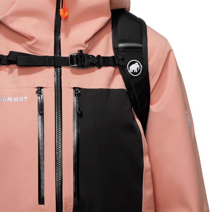 Mammut Women's Nirvana 22 Marine-black Mammut Mammut Women's Nirvana 22 Marine-black Mammut