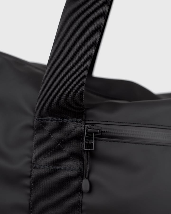 Sandqvist Stream Weekender Bag Black Sandqvist Sandqvist Stream Weekender Bag Black Sandqvist