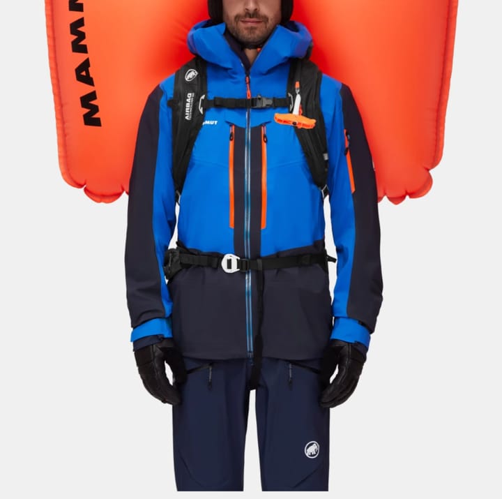 Mammut Light Protection Airbag 3.0 Black/Vibrant Orange Mammut Mammut Light Protection Airbag 3.0 Black/Vibrant Orange Mammut