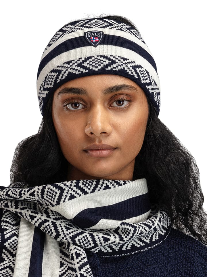 Dale of Norway Kvitegga Headband Navy Offwhite Dale of Norway Dale of Norway Kvitegga Headband Navy Offwhite Dale of Norway
