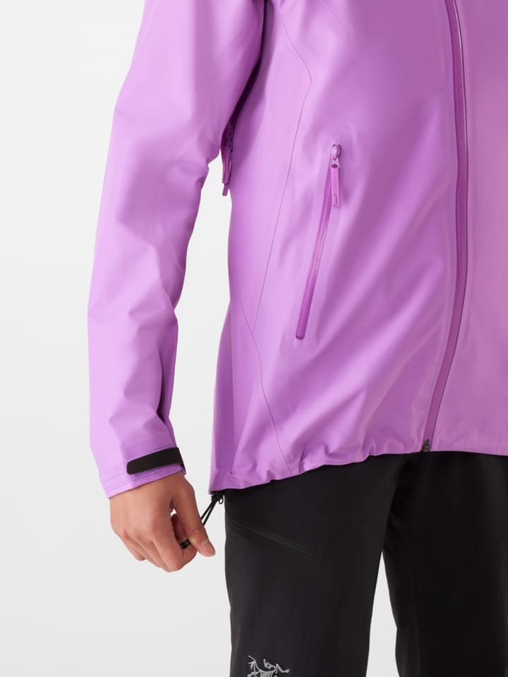 Arc'teryx Women's Beta LT Jacket Mesmer Arc'teryx Arc'teryx Women's Beta LT Jacket Mesmer Arc'teryx