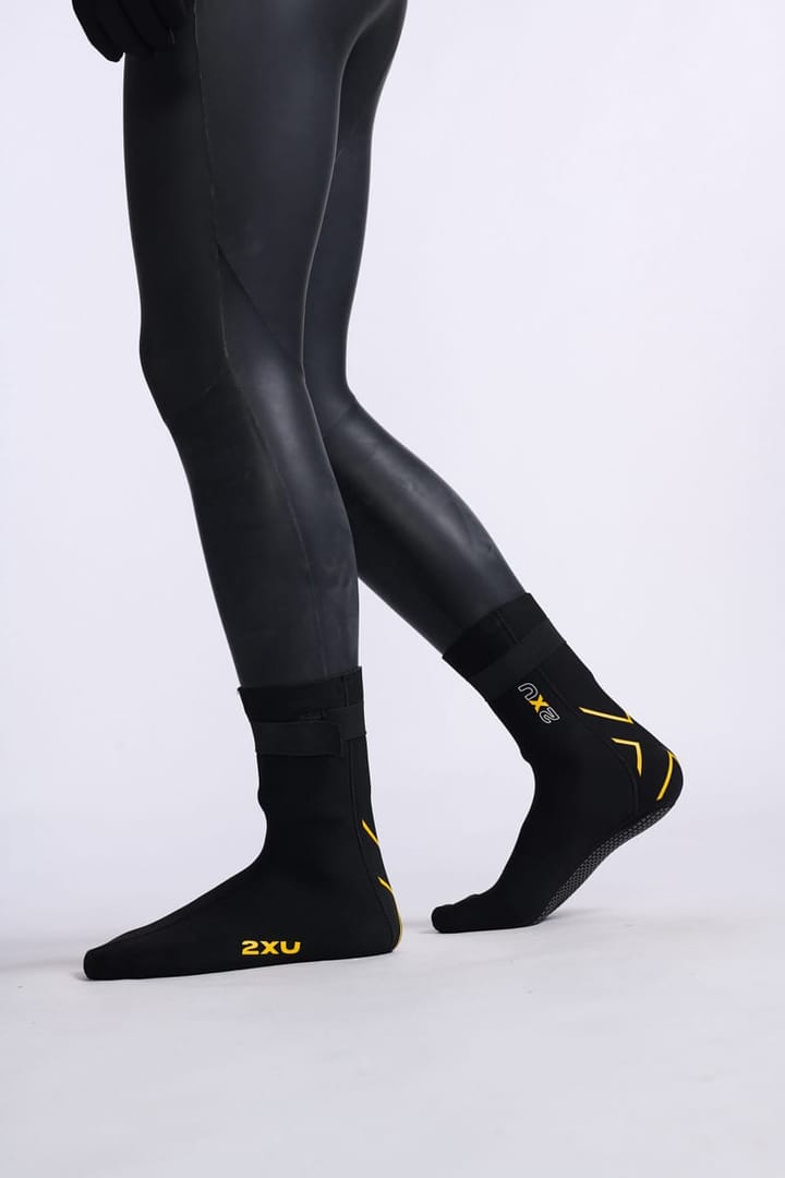 2XU Propel Neoprene Booties BLACK/AMBITION 2XU