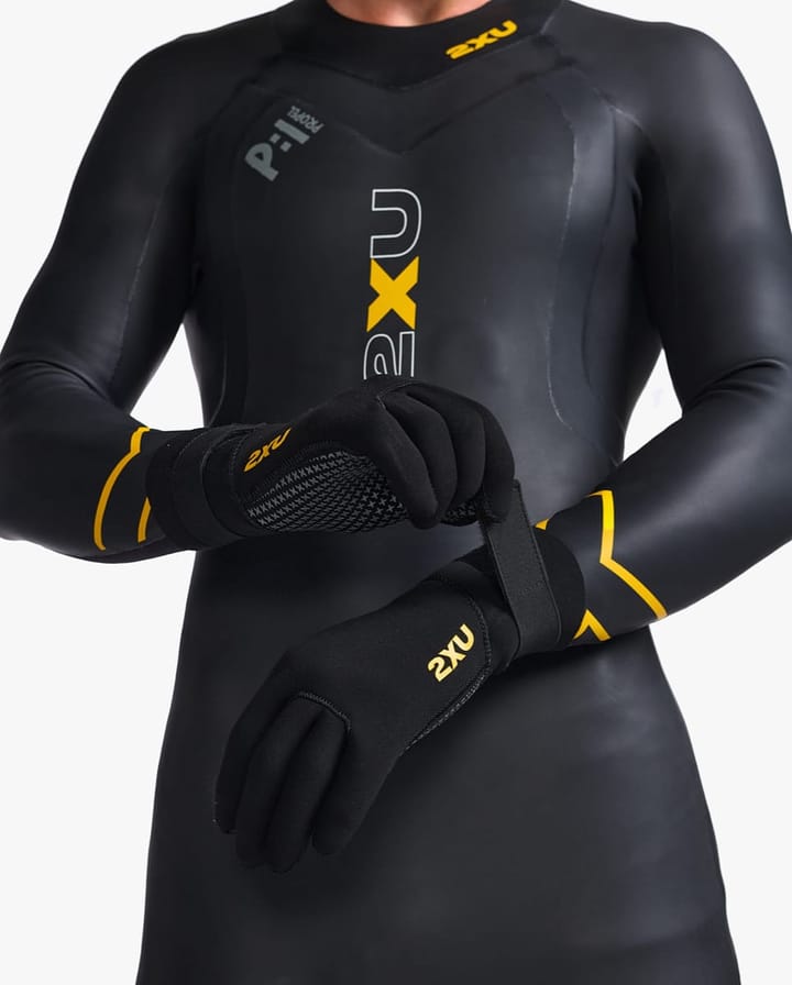 2XU Propel Neoprene Gloves BLACK/AMBITION 2XU