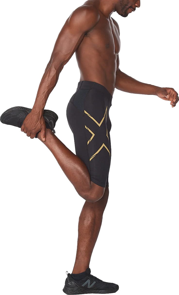 2XU Men's MCS Run Compression Shorts Black/Gold Reflective | Buy