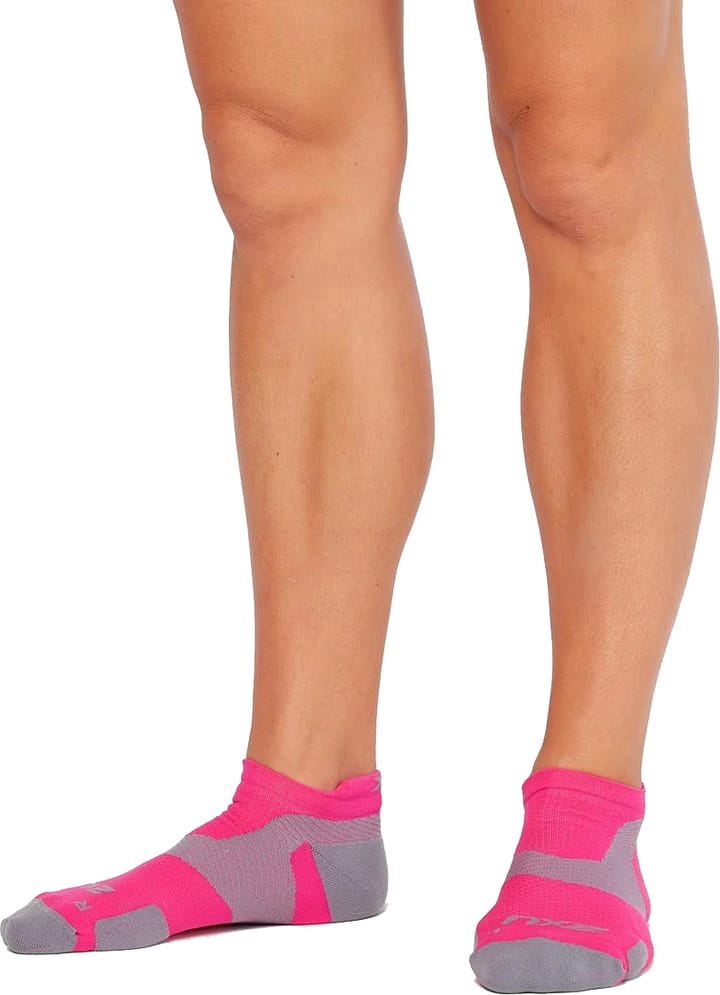 2XU Vectr Light Cushion No Show Sock Magenta/Light Grey 2XU
