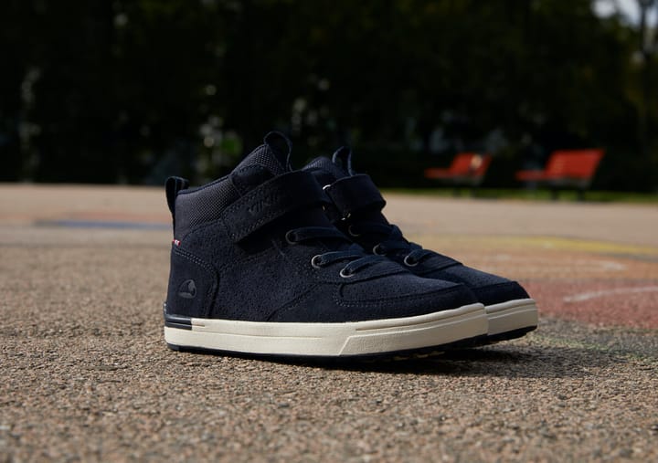 Viking Juniors' Samuel Mid Waterproof Navy Viking Footwear Viking Juniors' Samuel Mid Waterproof Navy Viking Footwear