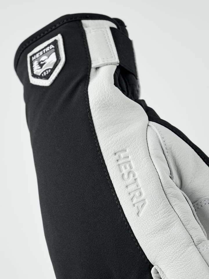 Hestra Flextron Motion Short 5-Finger Black/Offwhite Hestra Hestra Flextron Motion Short 5-Finger Black/Offwhite Hestra