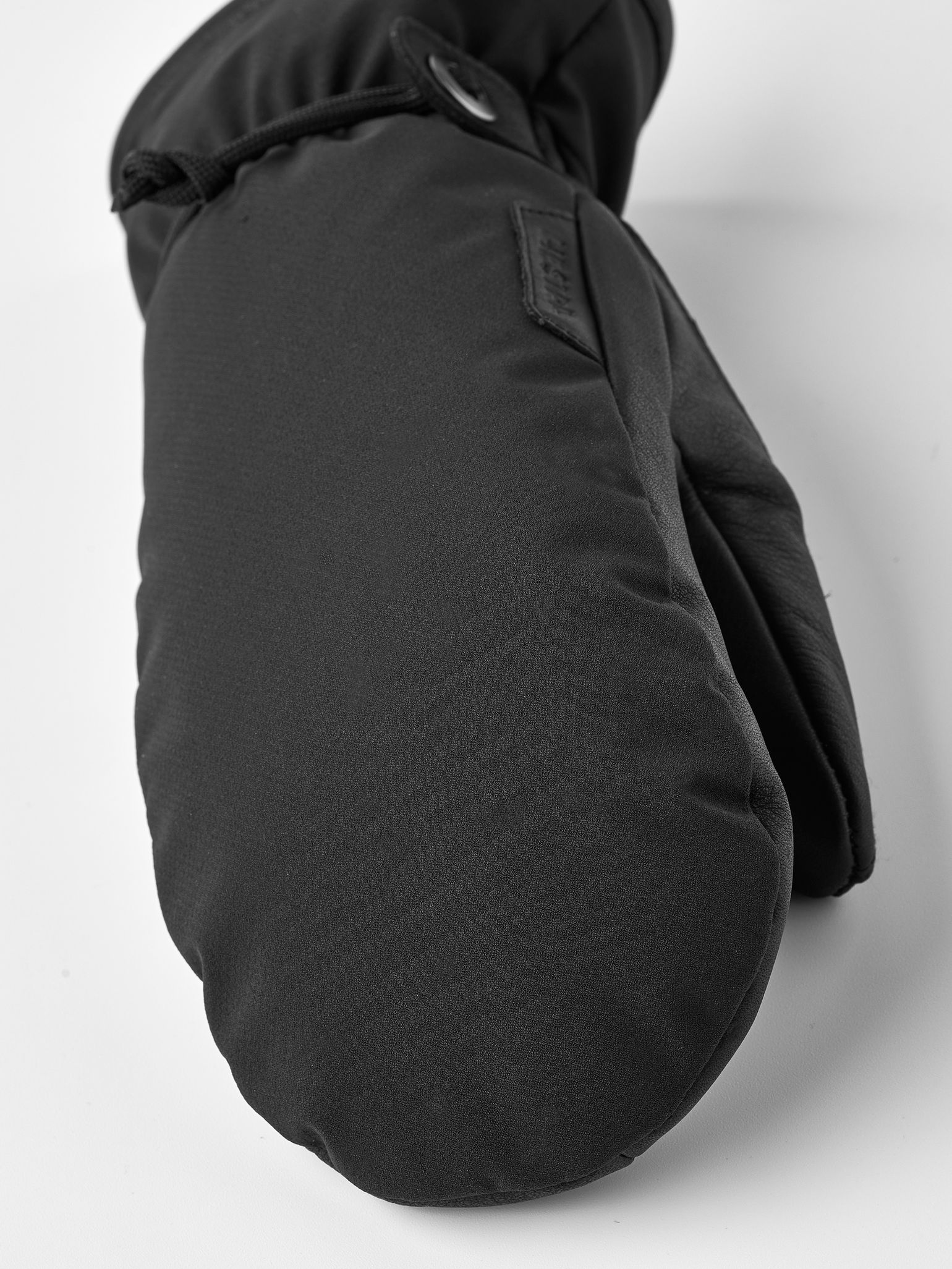 Hestra Vemdalen CZone Mitt Black