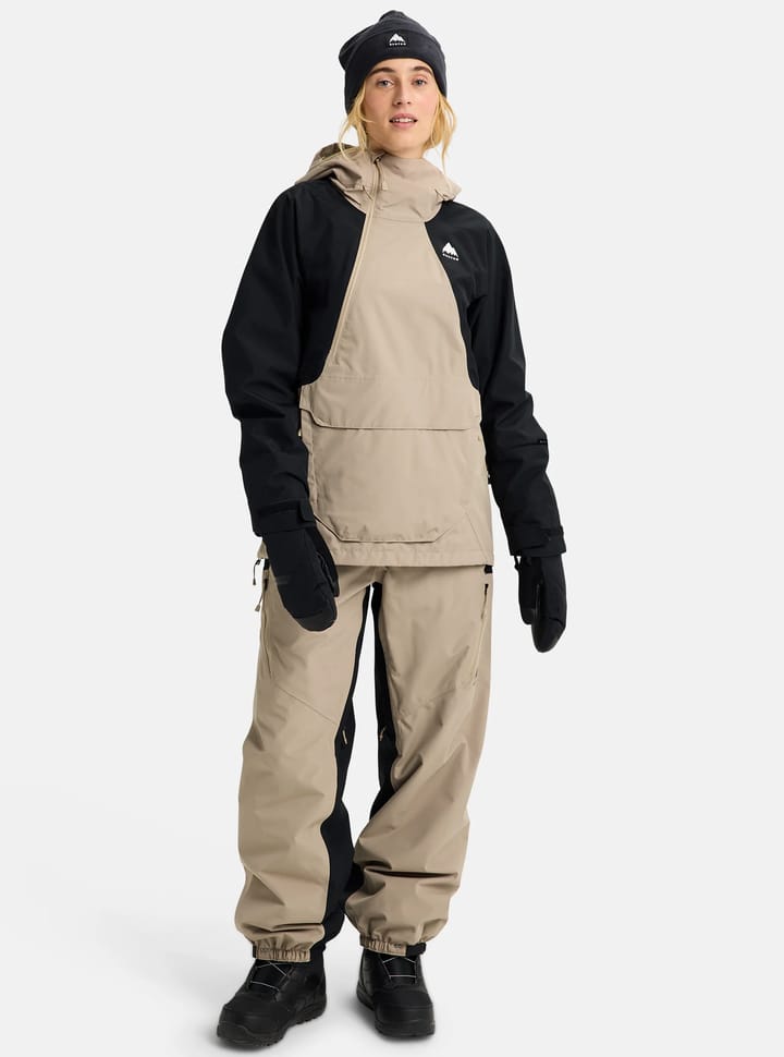 Burton Women's Reserve Relaxed Anorak Summit Taupe/True Black Burton Burton Women's Reserve Relaxed Anorak Summit Taupe/True Black Burton
