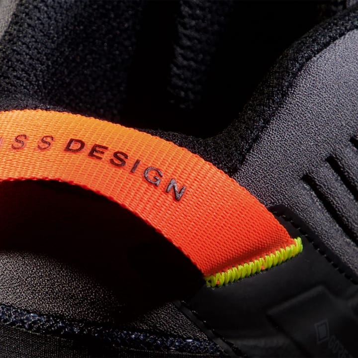 Mammut Men's Sertig II Mid Gore-Tex Dark Titanium-Vibrant Orange Mammut