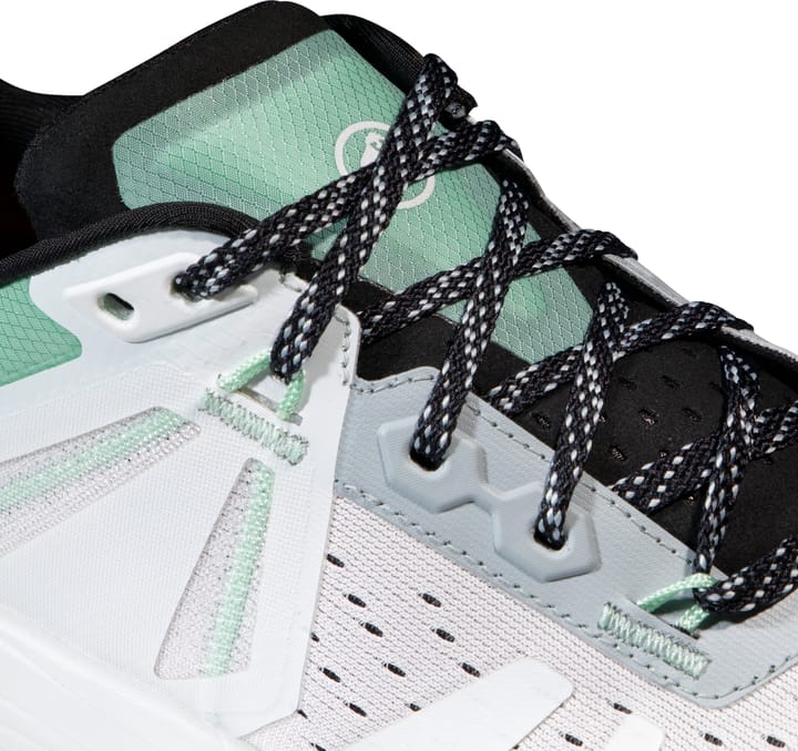Mammut Women's Saentis Trail Low  White-Black Mammut