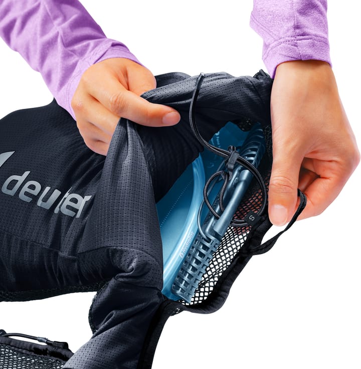 Deuter Women's Traick 9 SL Black Deuter