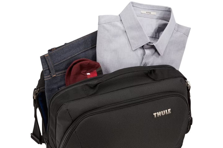Thule Thule Crossover 2 Boarding Bag Black Thule