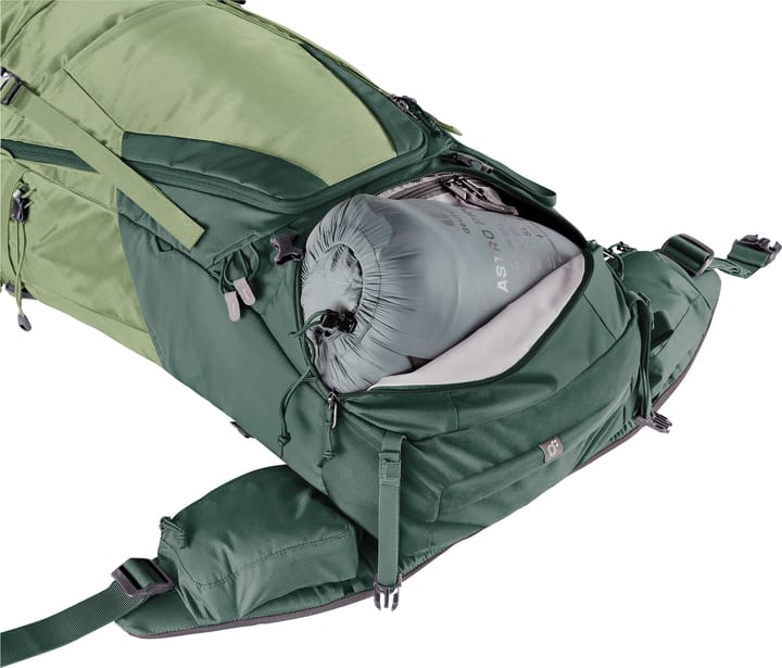 Deuter Women's Futura Air Trek 45 + 10 SL Grove/Ivy Deuter