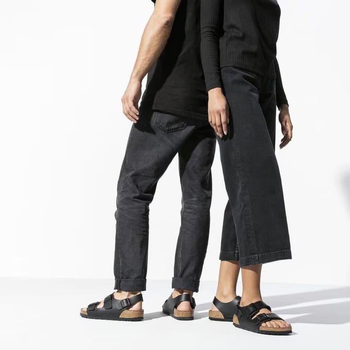 Birkenstock Unisex Milano Natural Leather Regular Black Birkenstock Birkenstock Unisex Milano Natural Leather Regular Black Birkenstock