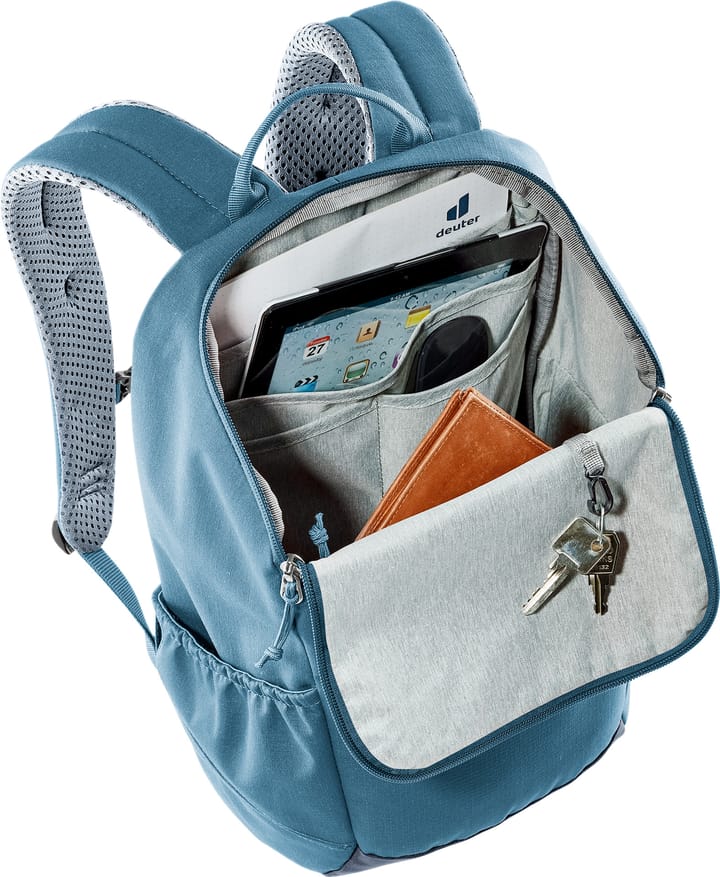 Deuter Step Out 16 Atlantic/Ink Deuter Deuter Step Out 16 Atlantic/Ink Deuter
