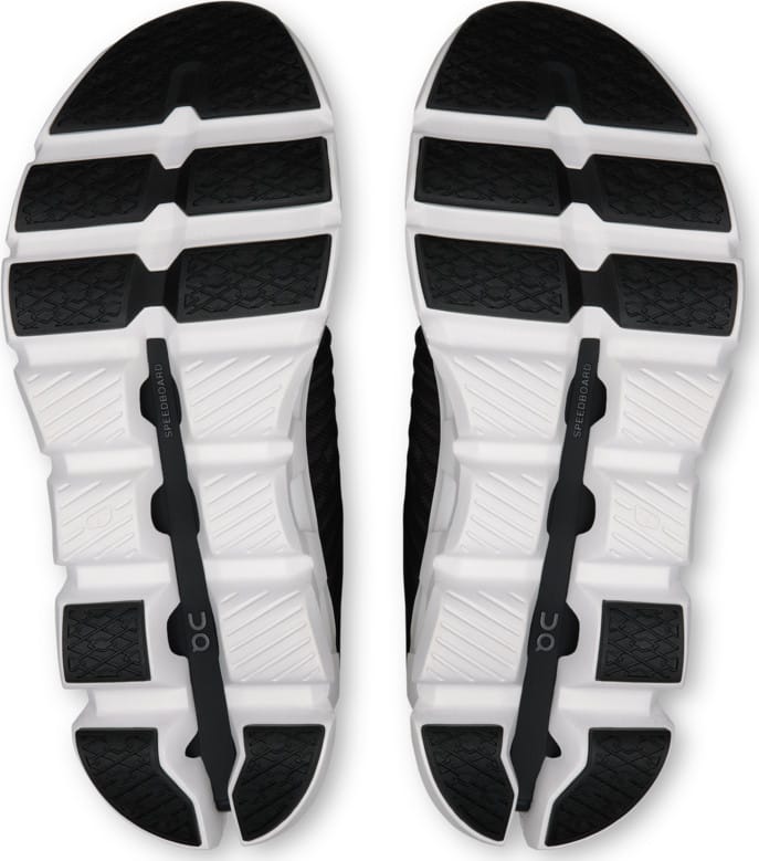 On Women's Cloudswift 4 Black/White On On Women's Cloudswift 4 Black/White On