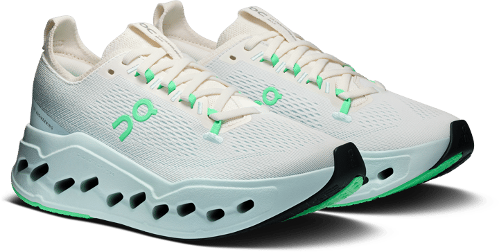 On Women's Cloudsurfer Max Ivory-flurry On