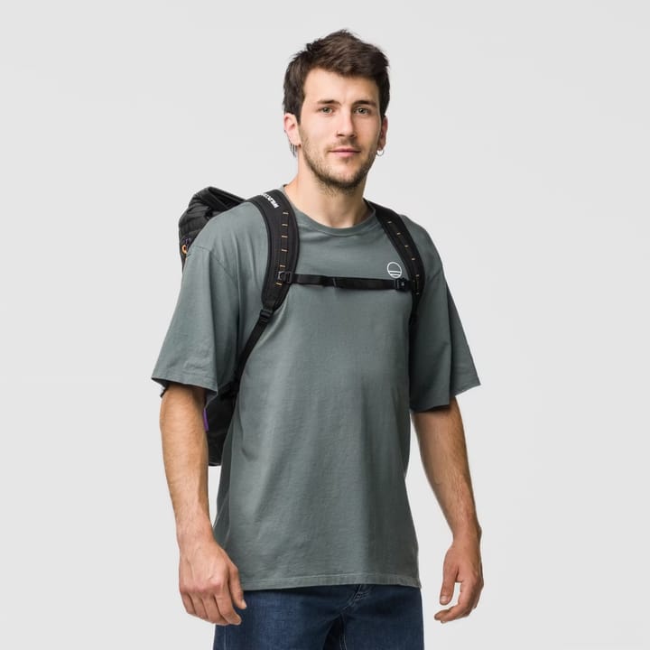 WildCountry Base Hauler 25 Backpack Black Wild Country