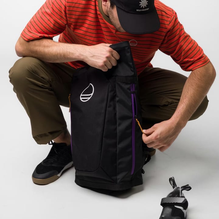 WildCountry Base Hauler 25 Backpack Black Wild Country