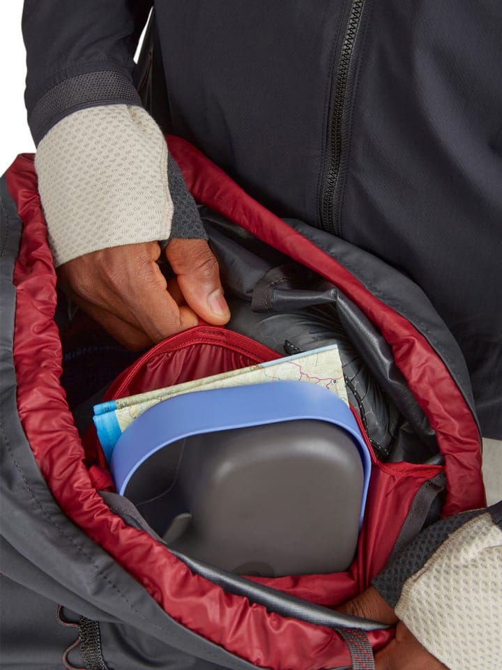 Klättermusen Ull Backpack 30L Raven Klättermusen Klättermusen Ull Backpack 30L Raven Klättermusen