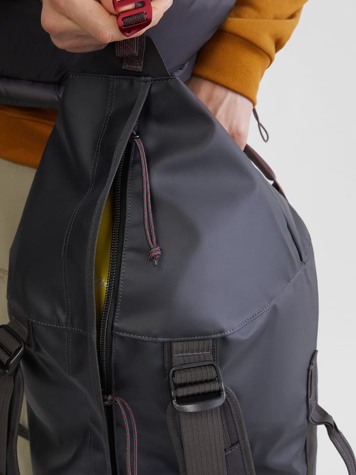 Klättermusen Ydalir Duffelbag 60L Raven Klättermusen