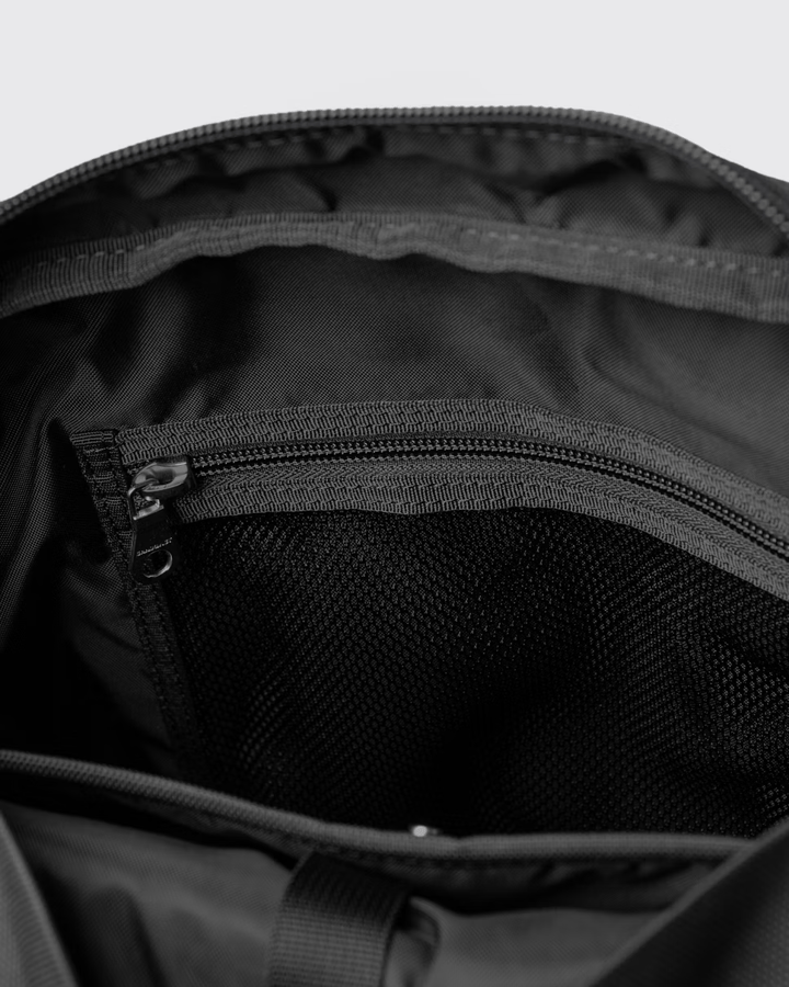 Sandqvist Go 2-Way Tote Bag Black Sandqvist Sandqvist Go 2-Way Tote Bag Black Sandqvist