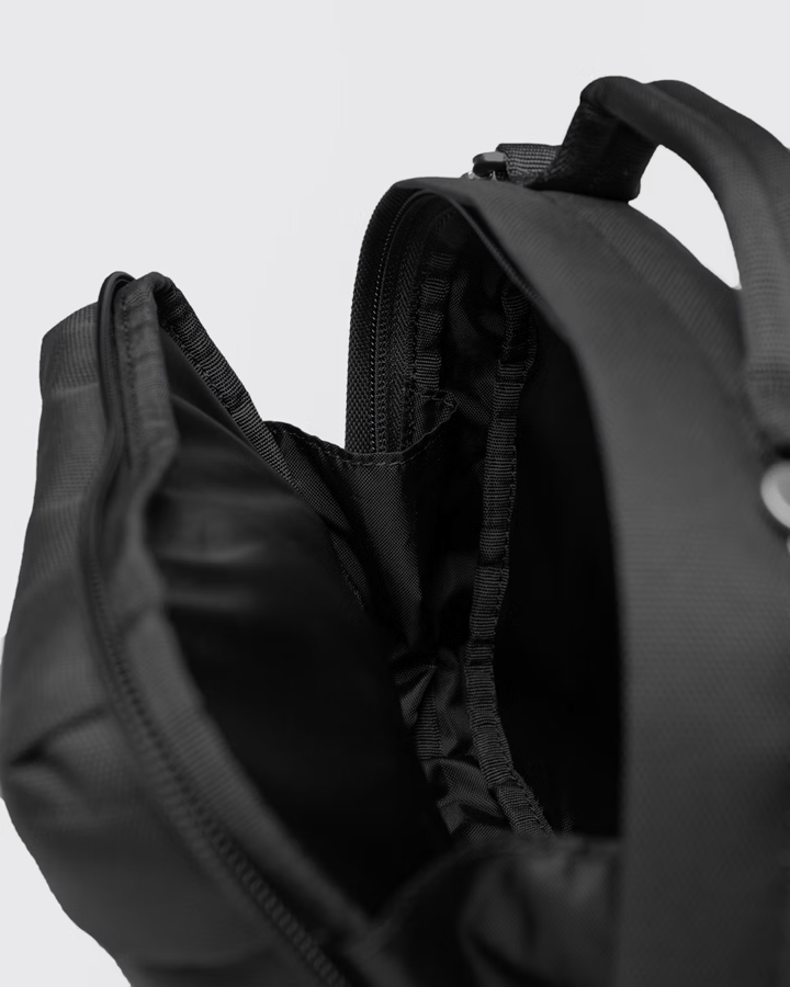 Sandqvist Go Shoulder Bag Black Sandqvist