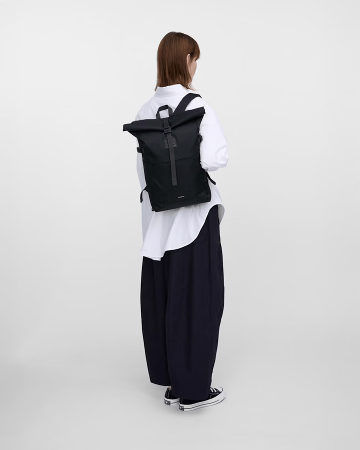 Sandqvist Icon Rolltop Backpack M Black Sandqvist Sandqvist Icon Rolltop Backpack M Black Sandqvist