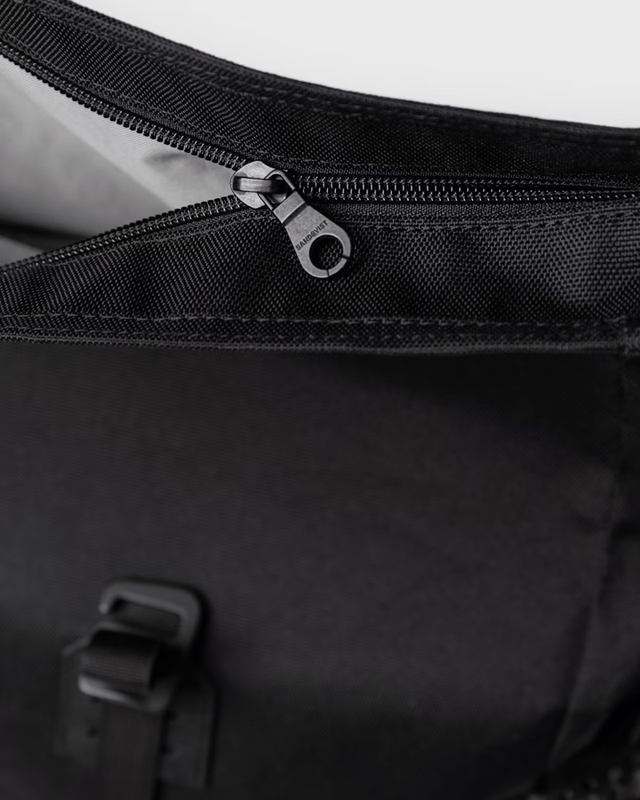 Sandqvist Icon Rolltop Backpack M Black Sandqvist Sandqvist Icon Rolltop Backpack M Black Sandqvist