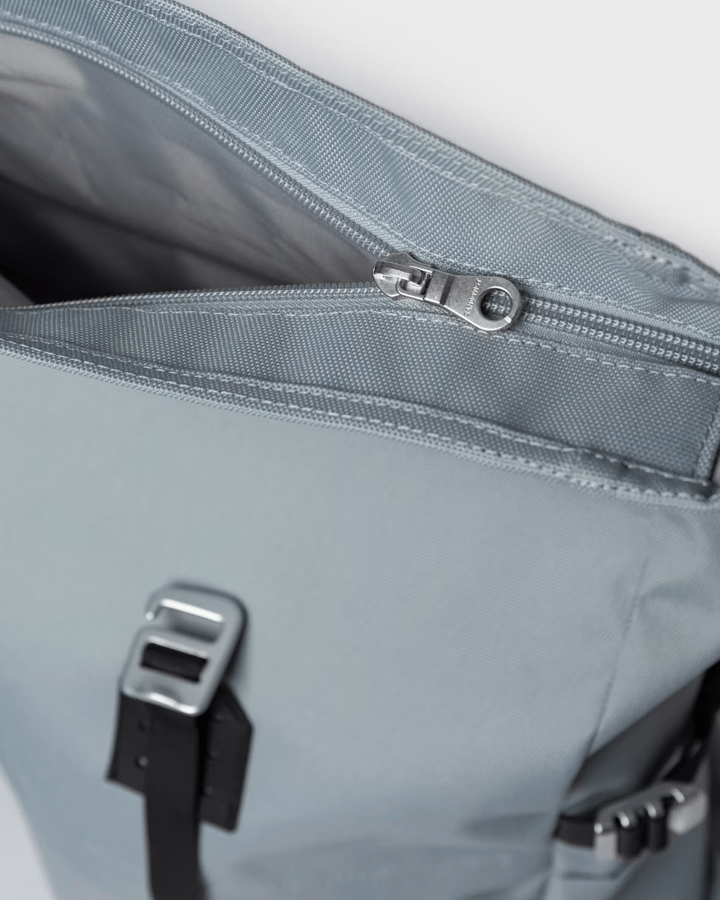 Sandqvist Icon Rolltop Backpack M Ice Blue Sandqvist