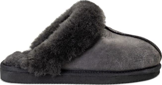 Shepherd of Sweden Women's Jessica Matt Black Shepherd of Sweden