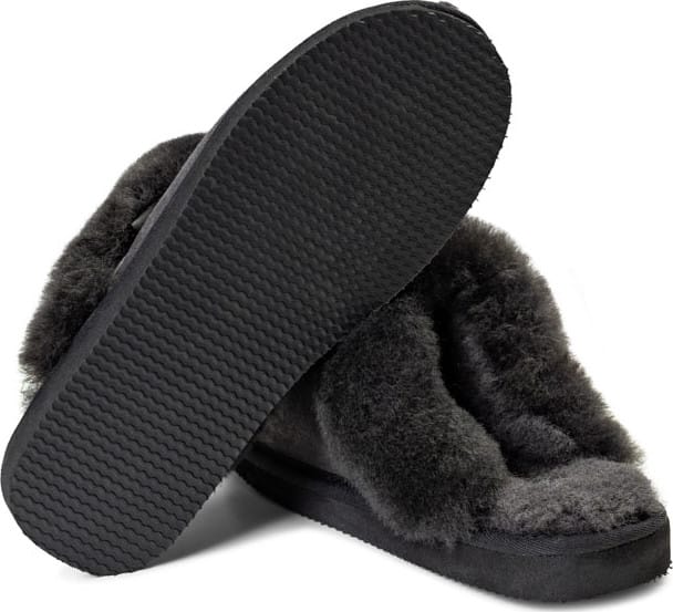 Shepherd of Sweden Women's Jessica Matt Black Shepherd of Sweden