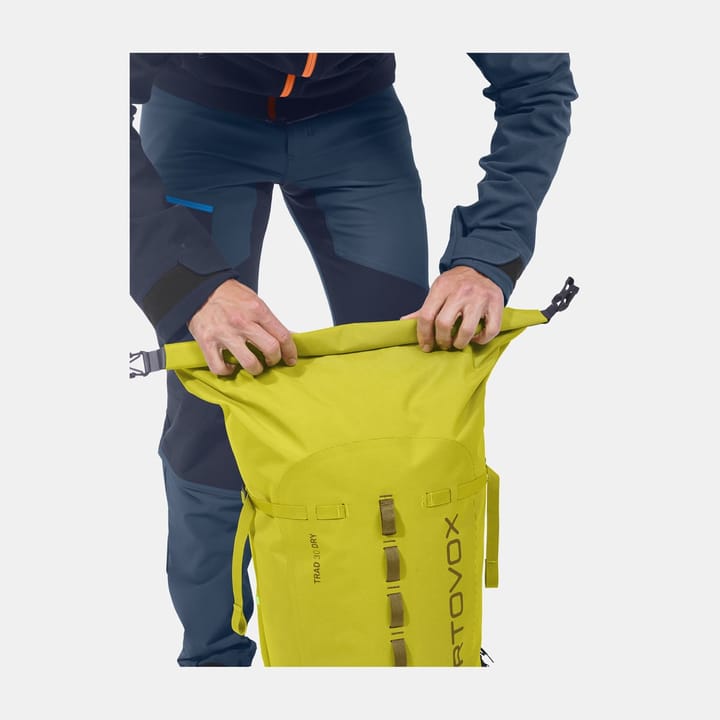 Ortovox Traverse 30 Dry Black Steel Ortovox Ortovox Traverse 30 Dry Black Steel Ortovox