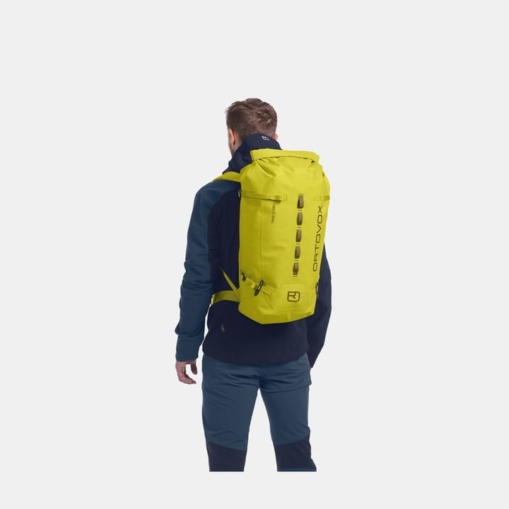 Ortovox Traverse 30 Dry Black Steel Ortovox Ortovox Traverse 30 Dry Black Steel Ortovox