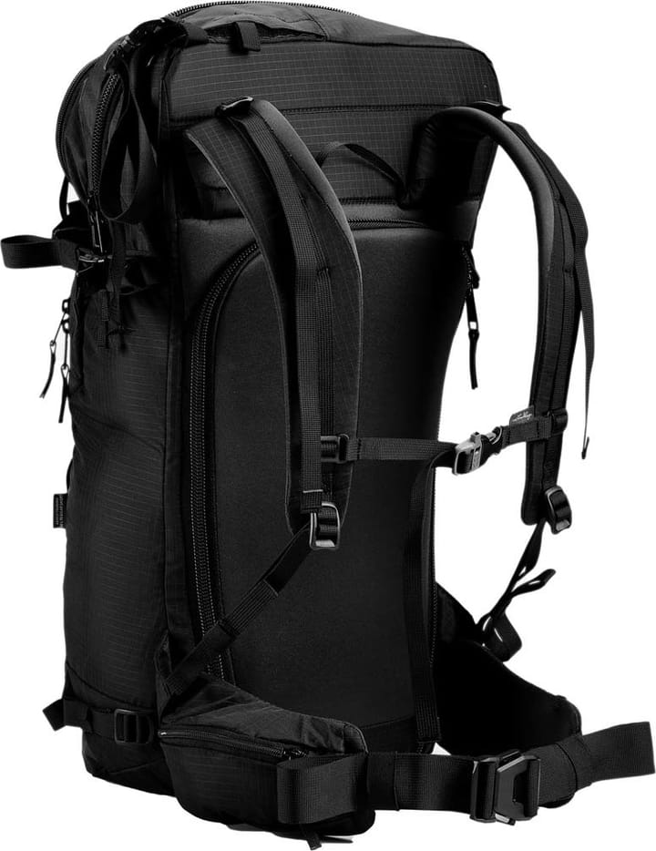 Lundhags Abisku Touring 30 L Regular Short Black Lundhags