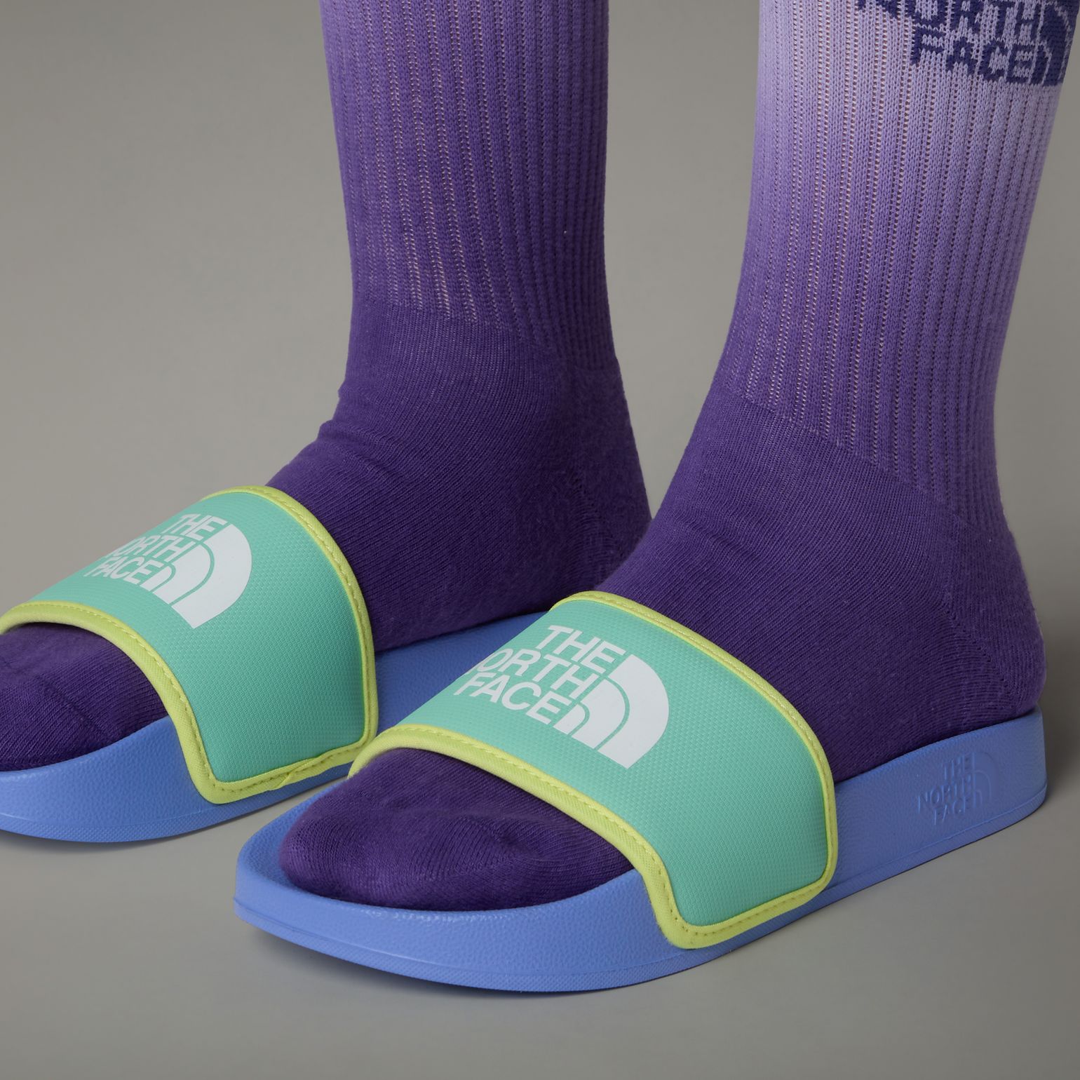 The North Face Teens' Base Camp Slides III Virtual Blue/TNF White
