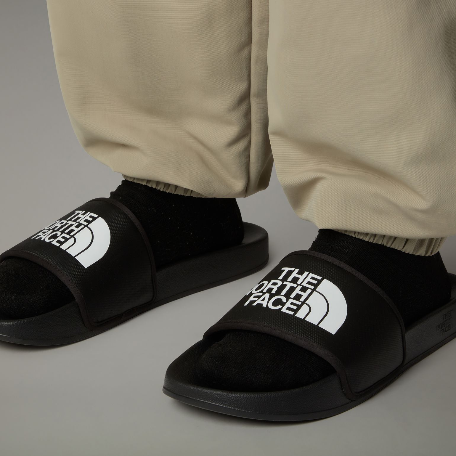 The North Face Men's Basecamp Slides III TNF Black/TNF White