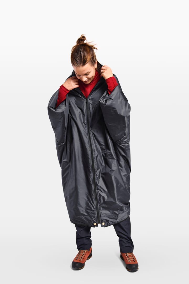 Helsport Blizzard Fjellduk Insulated Dark Shadow / Ruby Red Helsport