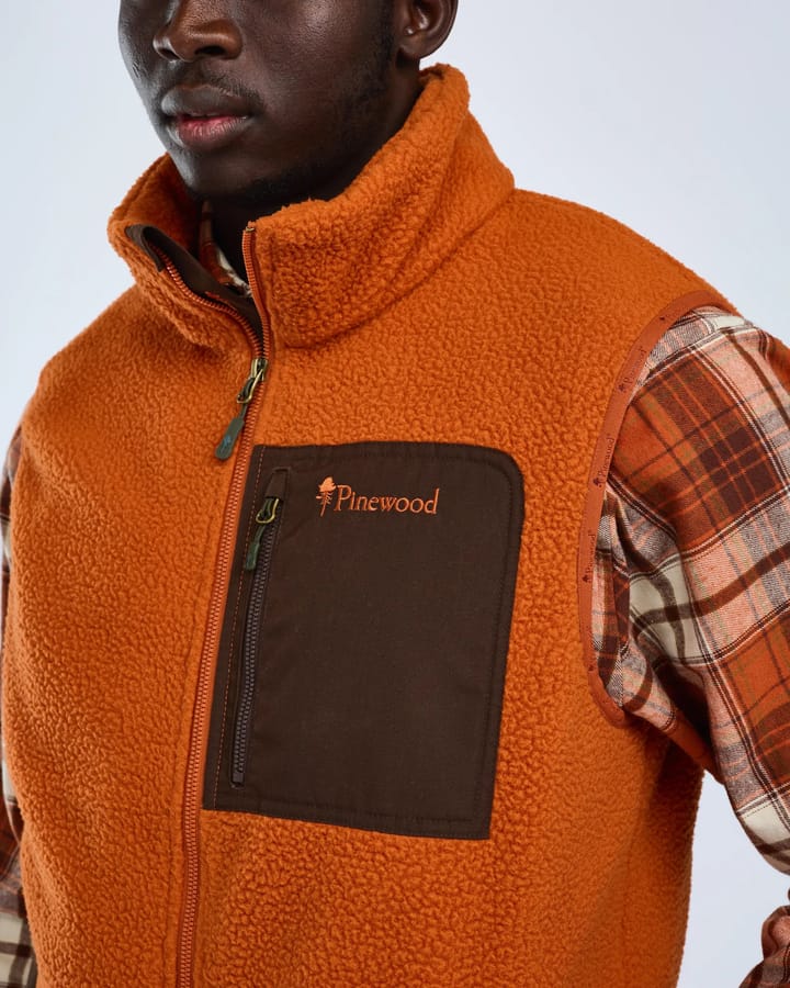 Pinewood Men's Pinewood Pile Fleece Vest Orange Clay/Dark Brown Pinewood
