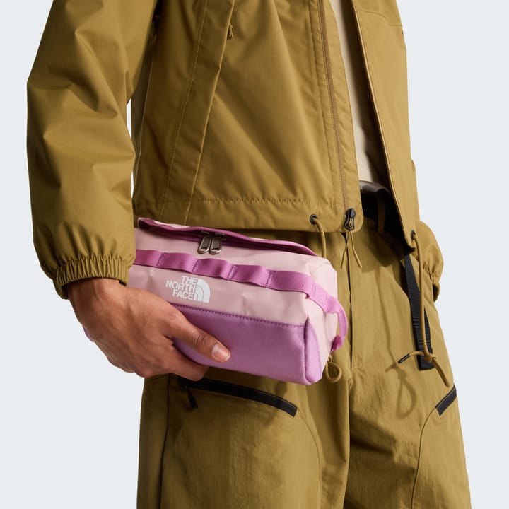 The North Face Base Camp Travel Washbag - S Metal Pink/Hushed Lavender The North Face