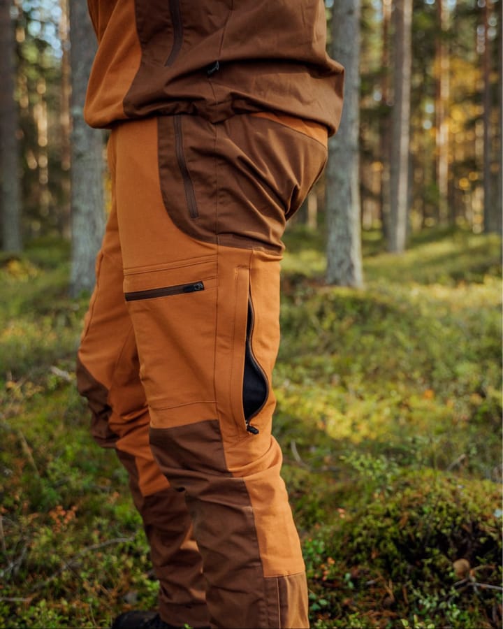 Pinewood Men's Finnveden Hybrid Pants Fudge/Nougat Pinewood Pinewood Men's Finnveden Hybrid Pants Fudge/Nougat Pinewood
