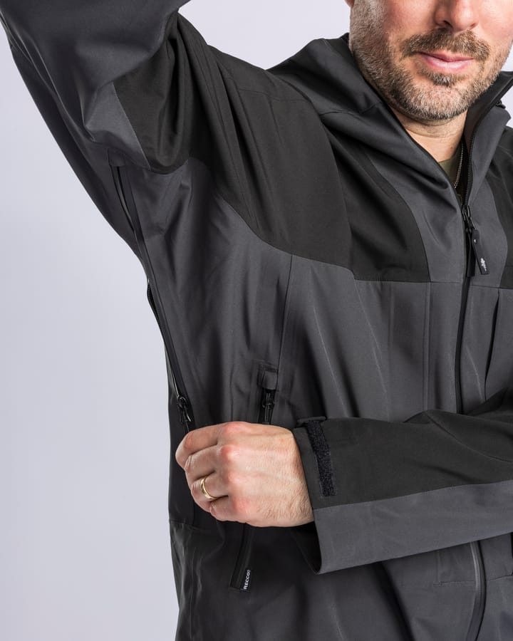 Pinewood Men's Abisko Trekking 3-Layer Jacket Dark Anthracite/Black Pinewood